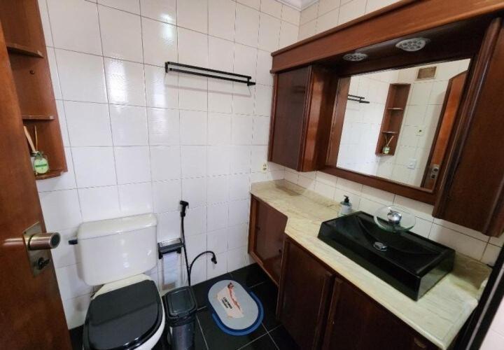 Flat No Hotel Cosmopolitan Com Estacionamento Gratis E Piscina Santos  Exterior foto