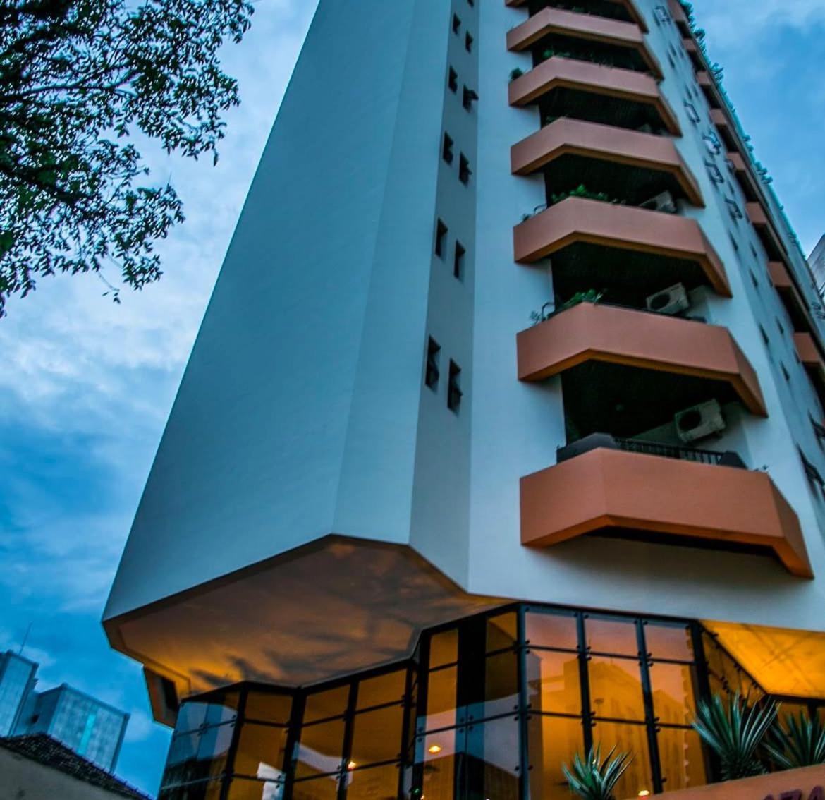 Flat No Hotel Cosmopolitan Com Estacionamento Gratis E Piscina Santos  Exterior foto